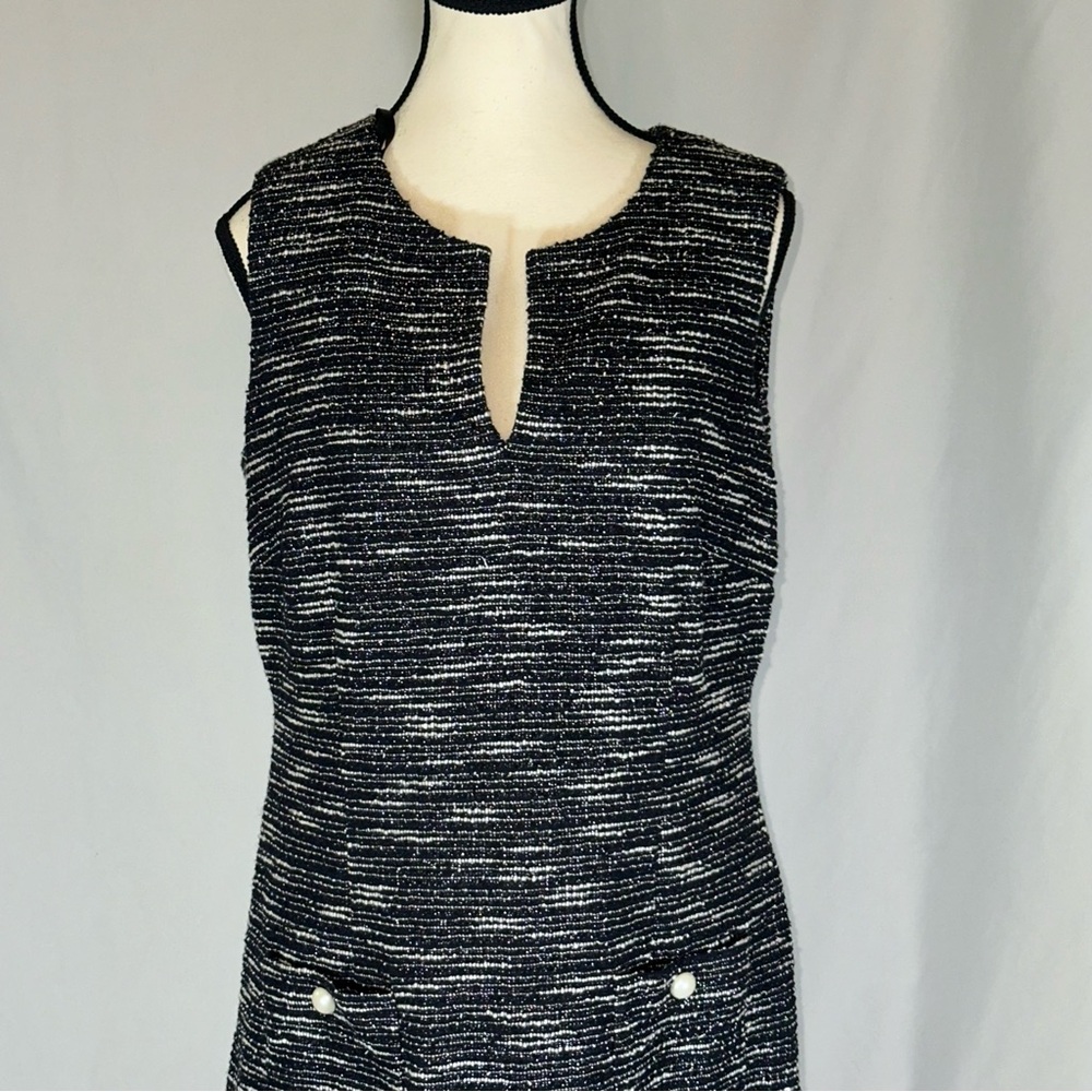 Karl Lagerfeld • Tweed Shift Dress Womens 12 Black White White Pearl Buttons - Picture 2 of 16